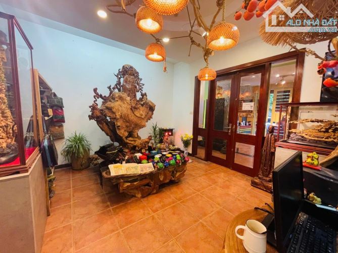 BÁN NHÀ PHỐ GIẢNG VÕ LÔ GÓC VỈA HÈ 2 BÊN - Ô TÔ TRÁNH 160M2 CHỈ 99 TỶ