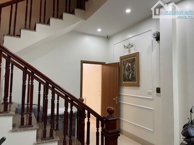 BÁN NHÀ MẶT NGÕ THÁI HÀ – LÔ GÓC - 2 THOÁNG - NGÕ BA GÁC – 65m2 – 9 PHÒNG – 12.3 TỶ