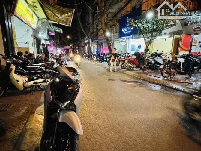 BÁN NHÀ LA THÀNH BA ĐÌNH 40m 6T Mt 5.5m GIÁ 15 TỶ THANG MÁY LÔ GÓC Ô TÔ TRÁNH KINH DOANH.