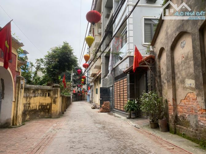 BÁN NHÀ ĐÔNG NGẠC. NGÕ THÔNG ÔTÔ TRÁNH, KINH DOANH, VĂN PHÒNG.