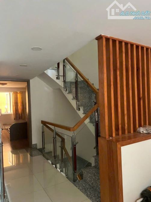 Bán nhà hẻm VIP Lê Quang Định p.7 Bình Thạnh 4.2x16, 5 Tầng mới cứng. Nhỉnh 12 tỷ