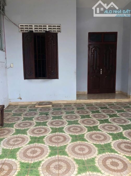 BÁN NHÀ MẶT TIỀN HẺM 184 GIẢI PHÓNG - TÂN LỢI - DT: 5x25m - TC: 90m2 - H: ĐÔNG - 3,29 TỶ