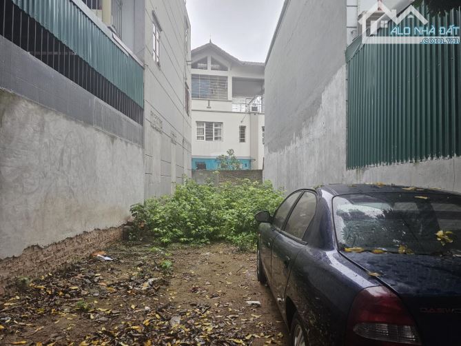 Bán đất ngọc thuỵ - long biên,ngõ oto thông các ngả, DT 94m, mt 5m, giá 10,6 tỷ.