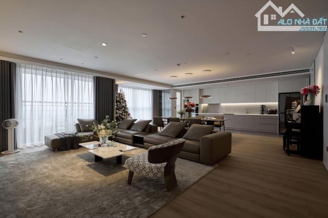 Bán Tập Thể tầng 2 Thành Công, Ba Đình, nhà siêu đẹp, 4 ngủ, 110m2, ở cực sướng
