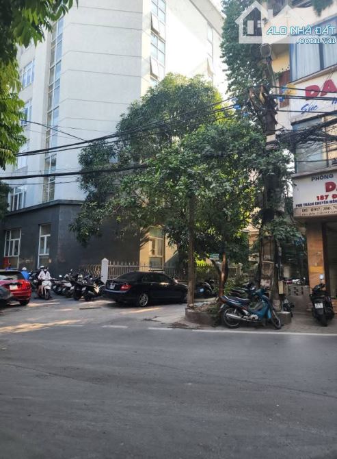 HOÀNG CẦU - THÁI HÀ - 40M2 - TẦNG 2 ĐUA 46M2 - 4 TẦNG - Ô TÔ TRÁNH - KINH DOANH - 15.2 TỶ
