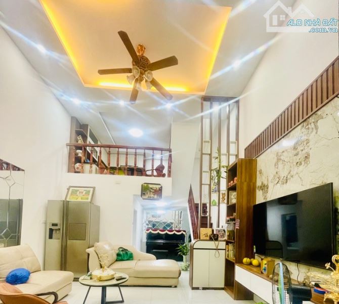 BÁN GẤP NHÀ ĐẸP PHỐ VŨ TÔNG PHAN! NGÕ THOÁNG - GẦN PHỐ - SÁT HỒ, 50M2 x 5 TẦNG CHỈ 4..TỶ