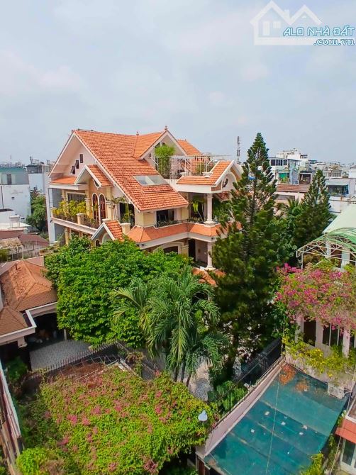 🏡 BIỆT THỰ XA HOA GIỮA LÒNG THÀNH PHỐ - NGANG GẦN 9M - THANG MÁY - GIÁ TỐT!