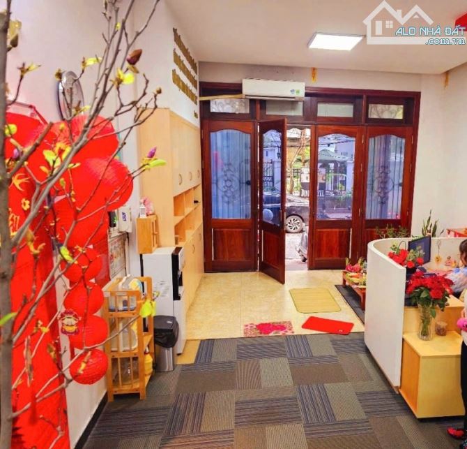 SIÊU PHẨM MP XUÂN QUỲNH, CẦU GIẤY 82M, 7T, MT 5M, VỈA HÈ, ÔTO TRÁNH, KD ĐỈNH, 42 TỶ.