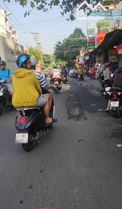 Nhà 1 lầu Mặt Tiền Chợ đường Nguyễn Thị Đặng, 5x30m, giá 12.4 tỷ