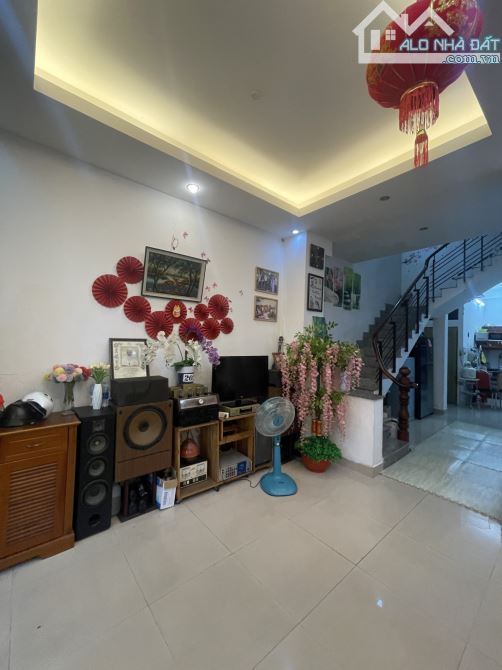 Hiếm! Nhà 4 Tầng Huỳnh Văn Bánh,80m2,ngang 5m, nở hậu.6PN.Pháp lý chuẩn.