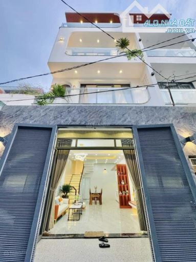 NGOẠI 6 VỀ QUÊ CẦN BÁN NHÀ PHÓ ĐỨC CHÍNH, QUẬN 1. GIÁ 4,15 TỶ/ 5x14,4M. CHO THUÊ 32 TRIỆU.