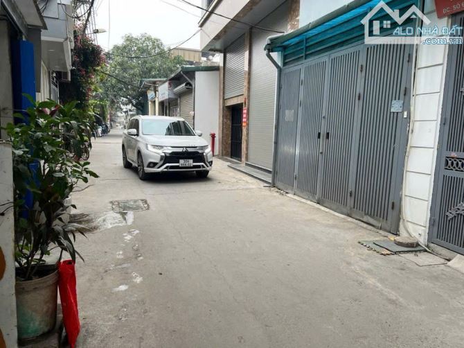 BÁN ĐẤT TẶNG NHÀ ĐỊNH CÔNG – NGÕ THÔNG – KINH DOANH ĐỈNH – 90M2 – MT 5M – NHỈNH 12 TỶ