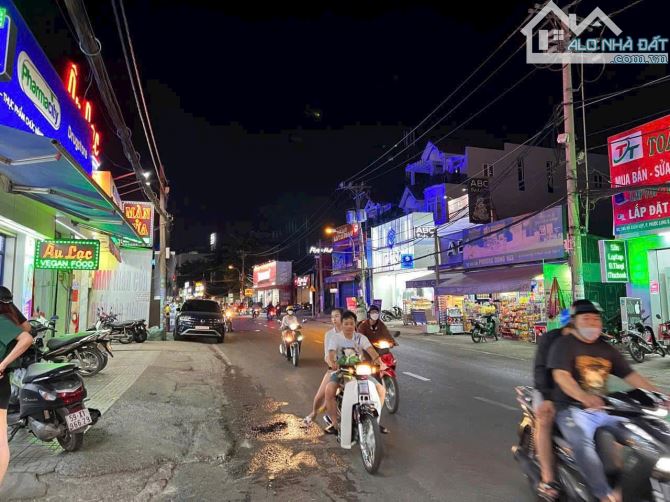 bấn nhà mặt tiền đỗ xuân hơp phước long b thành phố thủ đức
