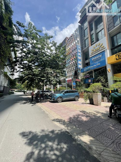 Tòa nhà siêu hiếm trung tâm hành chính TP Thủ Đức. Hầm 7 tầng (7x16m) HĐT 120t- Giá 39 tỷ