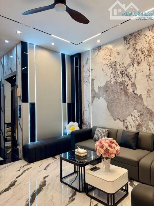 Mặt Tiền Khu Cư Xá Chu Văn An, P26, Bình Thạnh. DT: 4x18m, Nhà 4 Tầng  Giá Bán 11.8 Tỷ