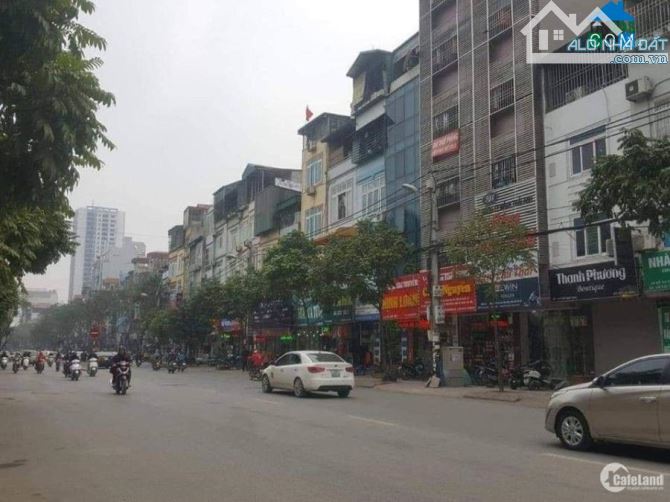 BÁN NHÀ PHÂN LÔ TRẦN QUỐC HOÀN - 55M - Ô TÔ - KINH DOANH - TẦNG 2 PHÒNG - NHỈNH 17 TỶ - HI