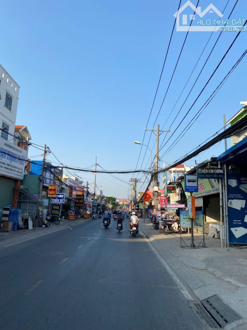 Nhà Mặt Tiền Nguyễn Duy Trinh,DT 5 x22 , Gần Chợ Long Trường, Chỉ 8,5 Tỷ