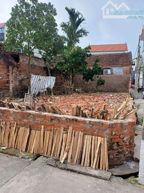 BÁN ĐẤT THỔ CƯ 76M2 - Chúc Sơn, Chương Mỹ