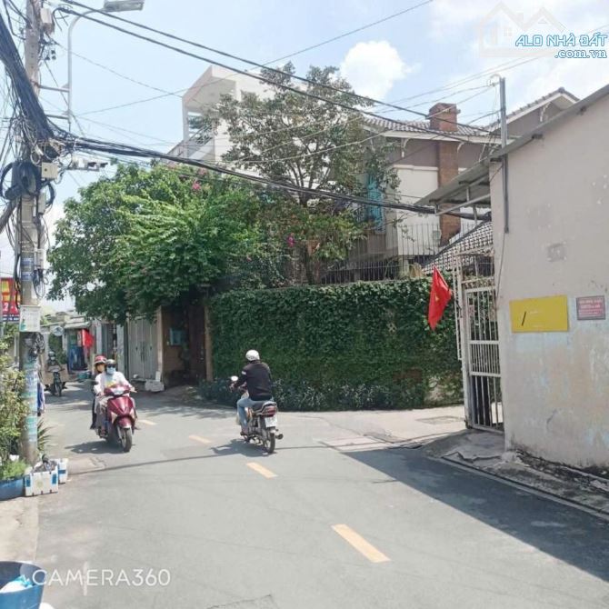 BÁN NHÀ SÁT TRUNG TÂM HÀNH CHÍNH Q.2 – XE HƠI VÀO NHÀ – 107M² – CHỈ 8.25 TỶ
