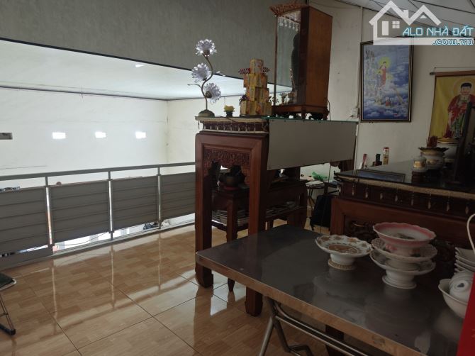 Cần bán gấp căn nhà Hoàng Văn Thụ, Hải Châu 70m2, 2 tầng chỉ có 3 tỷ  nhỉnh.