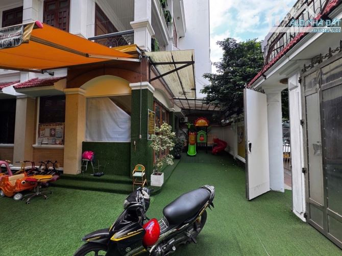 Giảm mạnh 12 tỷ cho căn Biệt thự 240m2, hiếm có nhà bán, khu VIP bậc nhất sân bay - 2