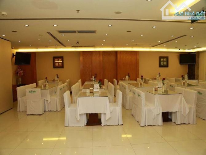 BÁN KHÁCH SẠN 60 PHÒNG- MT NGUYỄN TRÃI, QUẬN 1- DT: 12X20- 1 HẦM+10 TẦNG- 245 TỶ