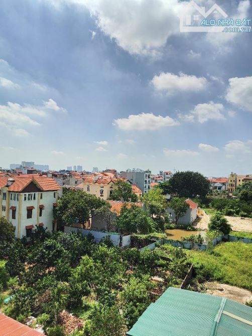 Cần bán toà cc mini gà đẻ trứng vàng tại Vân Canh, thang máy, phân lô vỉa hè ô tô tránh