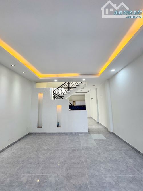 Nhà 1 Trệt 2 Lầu MT Đường Số 3 Ngay Chợ Đo Đạc,Q2 DT:96m2(4,8mx20m) Giá 27,5 Tỷ TL - 1