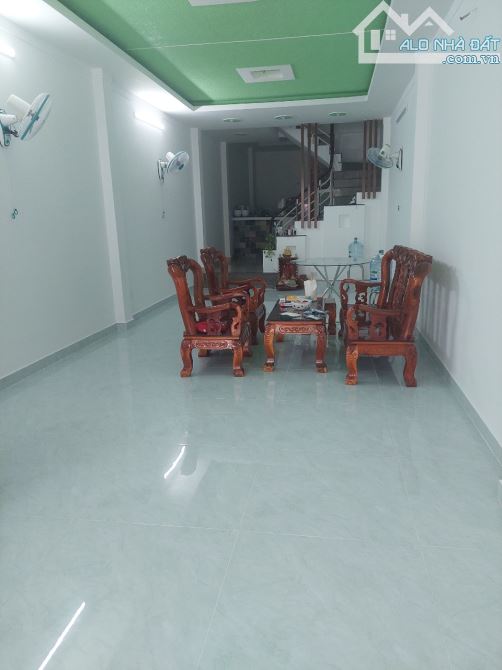 Nhà mới full nội thất - Giảm 2 ty, gần đường số 1, phú mỹ chợ lớn Q7. DTSD 280m - 1