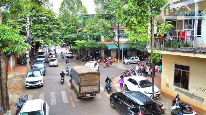 💥💥💥BÁN CĂN GÓC 2 MẶT TIỀN KINH DOANH NGUYỄN ĐỨC CẢNH & NGUYỄN VĂN TRỖI - 1