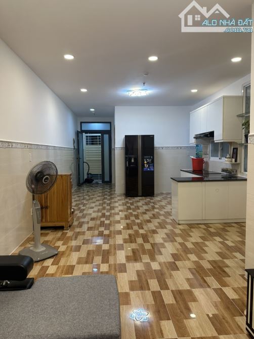 Cần bán căn hộ chung cư Cao Ốc Bình Đông Xanh 557 Bến Bình Đông, Phường 13, Quận 8, diện - 1