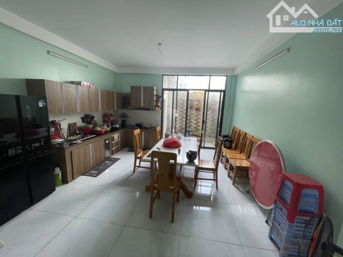 KHÔNG CÓ CĂN THỨ HAI TRONG KHU VỰC PHƯỚC LONG B NHÀ 4 TẦNG SÂN BAO RỘNG ĐỂ 4 CHIẾC XE HƠI - 1