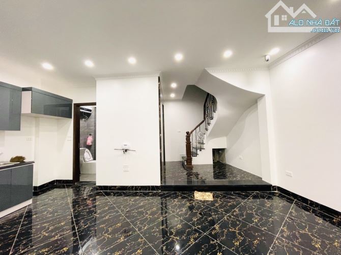NHÀ TOP KIM GIANG 53M2X6T, NGÕ THÔNG Ô TÔ TRÁNH, THANG MÁY XỊN, GIÁ TỐT 9 TỶ TL - 1