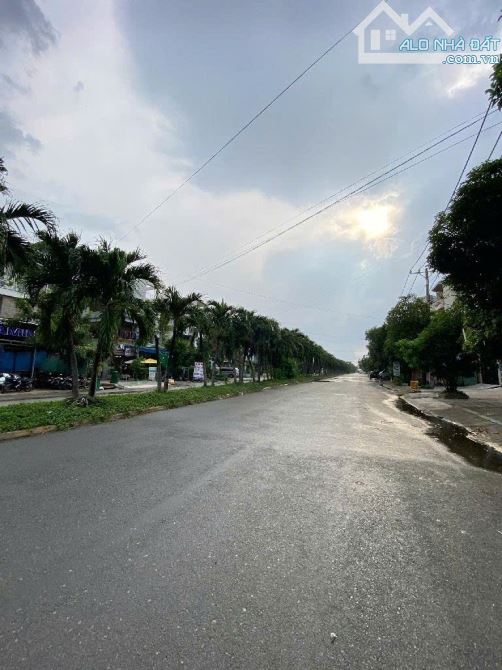 Mặt tiền Trần Thị Ngôi p4 Q8, sát Cao Lỗ, vuông A4, 4x20, 80m2 - 1