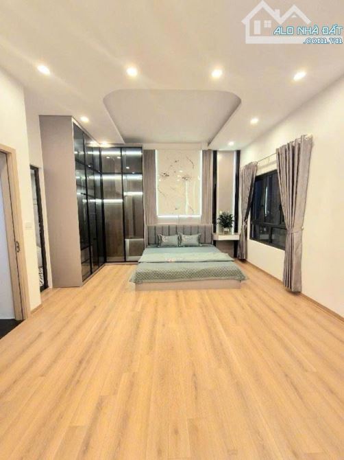 Minh Khai - 36m x 5T, ngõ 3 gác tránh xe máy, 10m ô tô đỗ, nhà mới thoáng sáng - 1