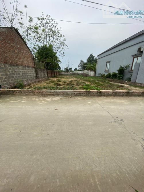 BÁN NHANH LÔ ĐẤT 160M TẠI THANH TRÍ, MINH PHÚ, SÓC SƠN. ĐƯỜNG THÔNG, RỘNG 4M. GIÁ CHỈ 25 - 1