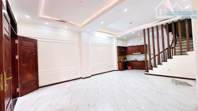 Gấp! Nhà Ngõ 394 Mỹ Đình 58m² 5 tầng MT 6m . Gần Ô TÔ.  Ngõ rộng.  Nhỉnh 11 tỷ - 1