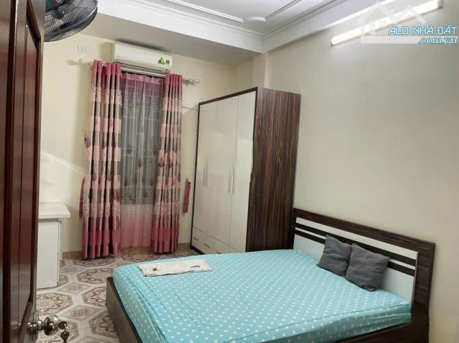 Cho thuê nhà ngõ Chùa Hà dt 30mx 4 tầng, 3 ngủ, 14tr/th - 1