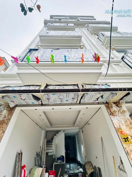 Bán nhà Phú Thượng_ Ciputra- DT 70m2 x 7 Tầng- Gara ô tô