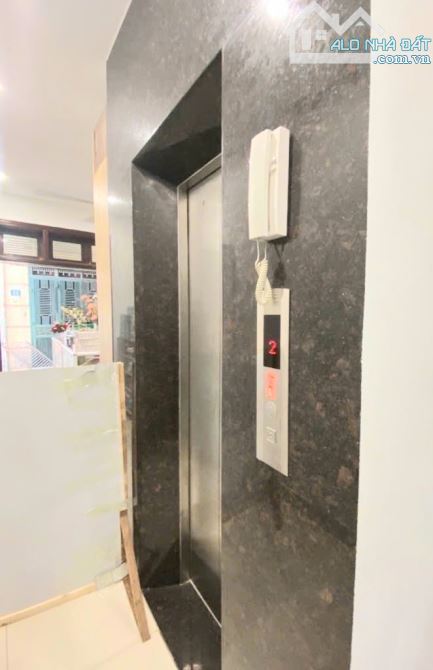 Nhà đẹp 6 tầng thang máy, vị trí vàng Cầu Giấy, 62.4m2, 2 mặt ngõ. - 1