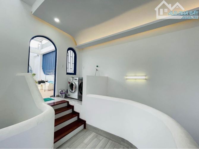 Bán nhà 3 tầng mới 60m2 Kiệt 3m Đặng Thùy Trâm Hải Châu ngay chợ Nguyễn Tri Phương - 1