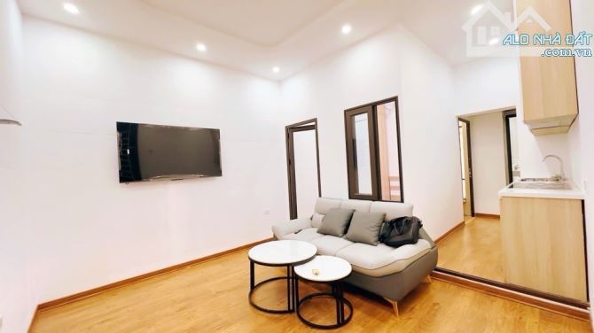 NHÀ TẬP THỂ T1 - 3 NGỦ ĐẸP MẮT - VIEW THOÁNG - PHỐ GIẢNG VÕ - 1