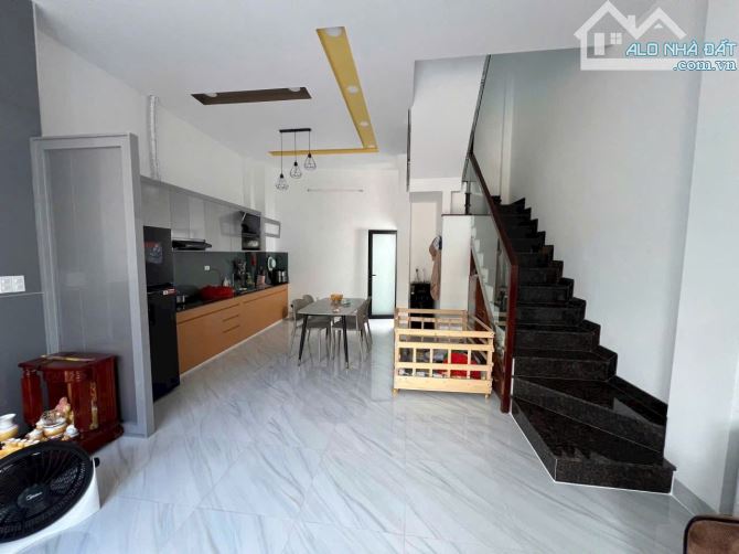 Bán Nhà 1 Trệt 2 Lầu Đường 138 Phường Tân Phú - 1