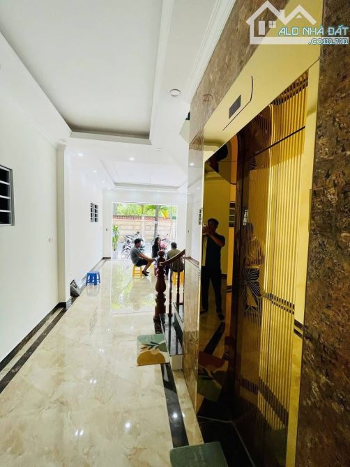 Bán nhà mặt phố Bà triệu kinh doanh các mặt hàng - 1
