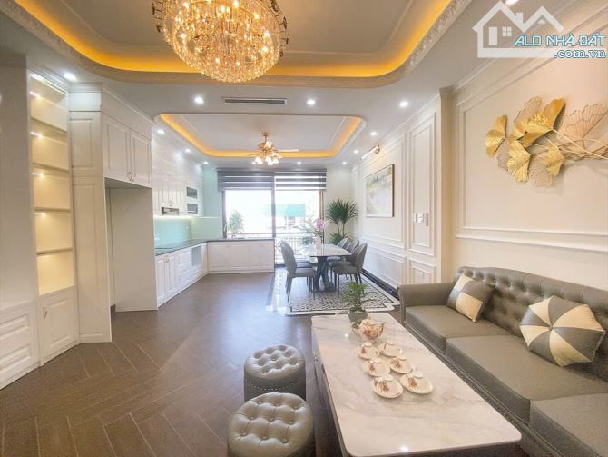 BẠCH MÃ HOÀNG TỬ LÀ EM ĐÂY- 7 TẦNG THANG MÁY - MỚI CỨNG FULL ĐỒ !!! - 1