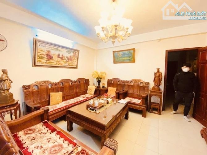 Bán Nhà phân lô, ô tô đỗ cửa, 105m2 ngay trung tâm cầu giấy chỉ 28.8 tỷ - 1