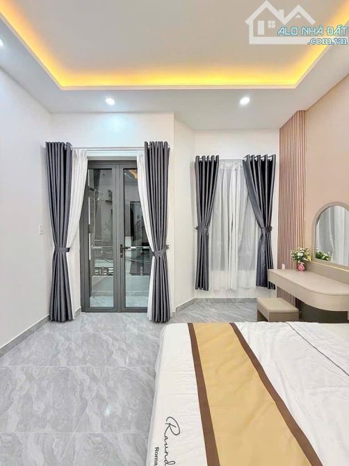 Hạ giá, nhà HXH 7m Nguyễn Tri Phương, Q.10, DT cực hiếm: 4x13m, 4 tầng, chỉ 12.5 tỷ bớt lộ - 1