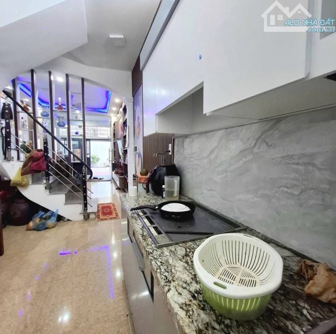 Bán nhà 3 tầng, trần nguyên hãn,sân cổng riêng, DT 45m2 ,💸 2,6 tỷ (dc02) - 1