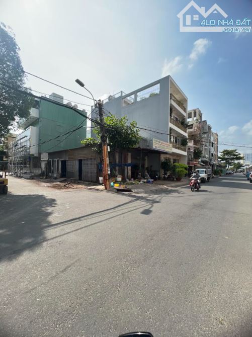 TÌM ĐÂU 🏡 Góc2 mặt tiền (9x18m) view CC WESTERN CAPITAL Lý Chiêu Hoàng Quận 6 - 1