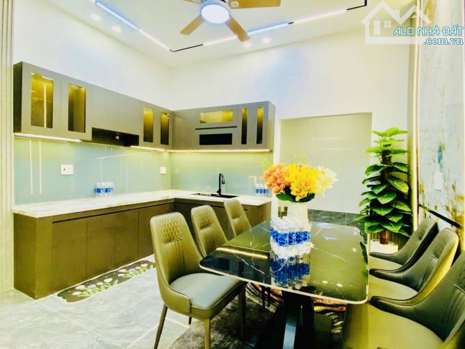 BÁN NHÀ ĐẸP HẺM Ô TÔ - PHẠM VĂN CHIÊU, 4m x 12m, 2 TẦNG - 5 tỷ Nhỉnh - 1